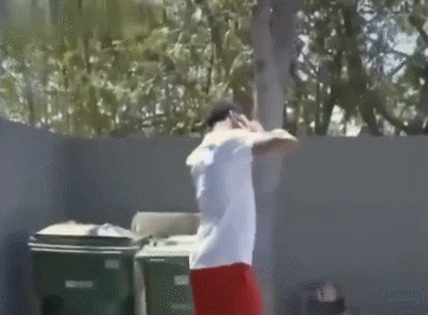 公牛队官方宣布将在对凯尔特人比赛结束后为德