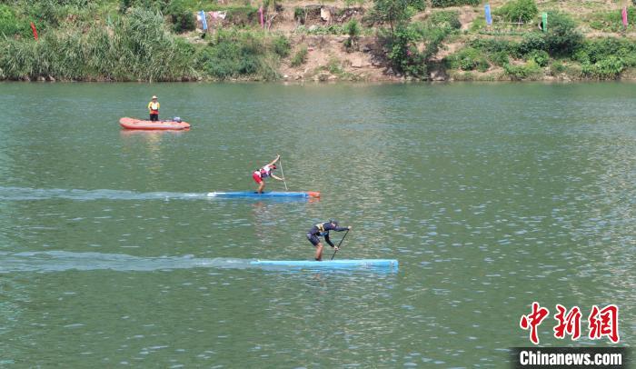 华南区第一届全国全民健身大赛桨板项目在清远