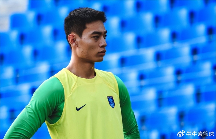 国足备战3月系列赛迎战库拉索 喀麦隆门将竞争激