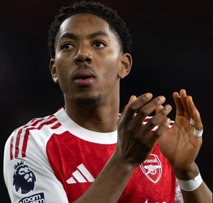 德国2-1加纳哲凯赖什绝杀瑞典晋级世界杯，阿森