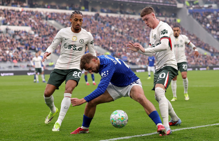 巴萨瞄准切尔西前锋佩德罗补强中锋位置