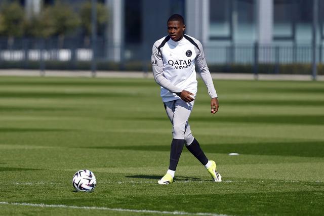 巴黎圣日耳曼伤病名单更新 门德斯持续恢复训练